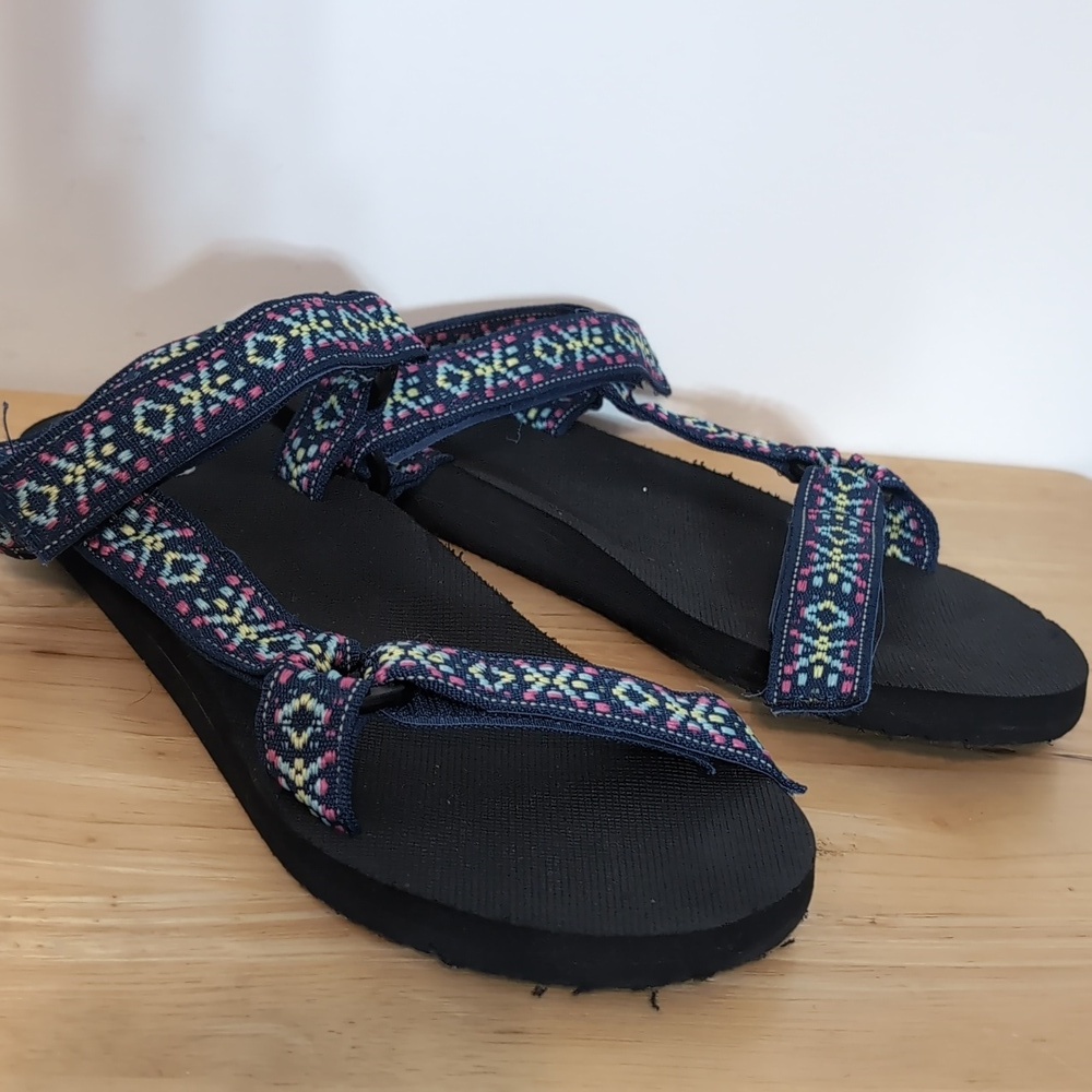 Sonoma Strappy Sandals Shoes - Picture 2 of 3